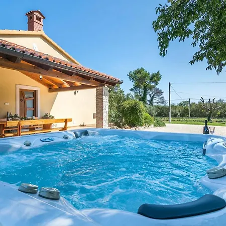 Villa Emanuel Barban