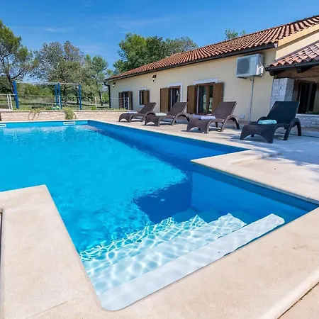 Villa Emanuel Barban